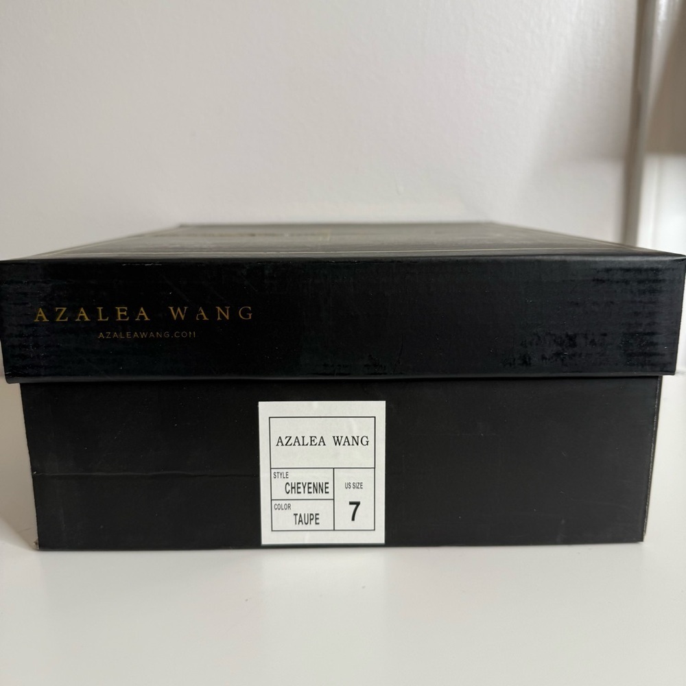 Azalea Wang - Tan Women's Winter Boots with Crystal Embellishments NWB US 7 - Picture 9 of 10